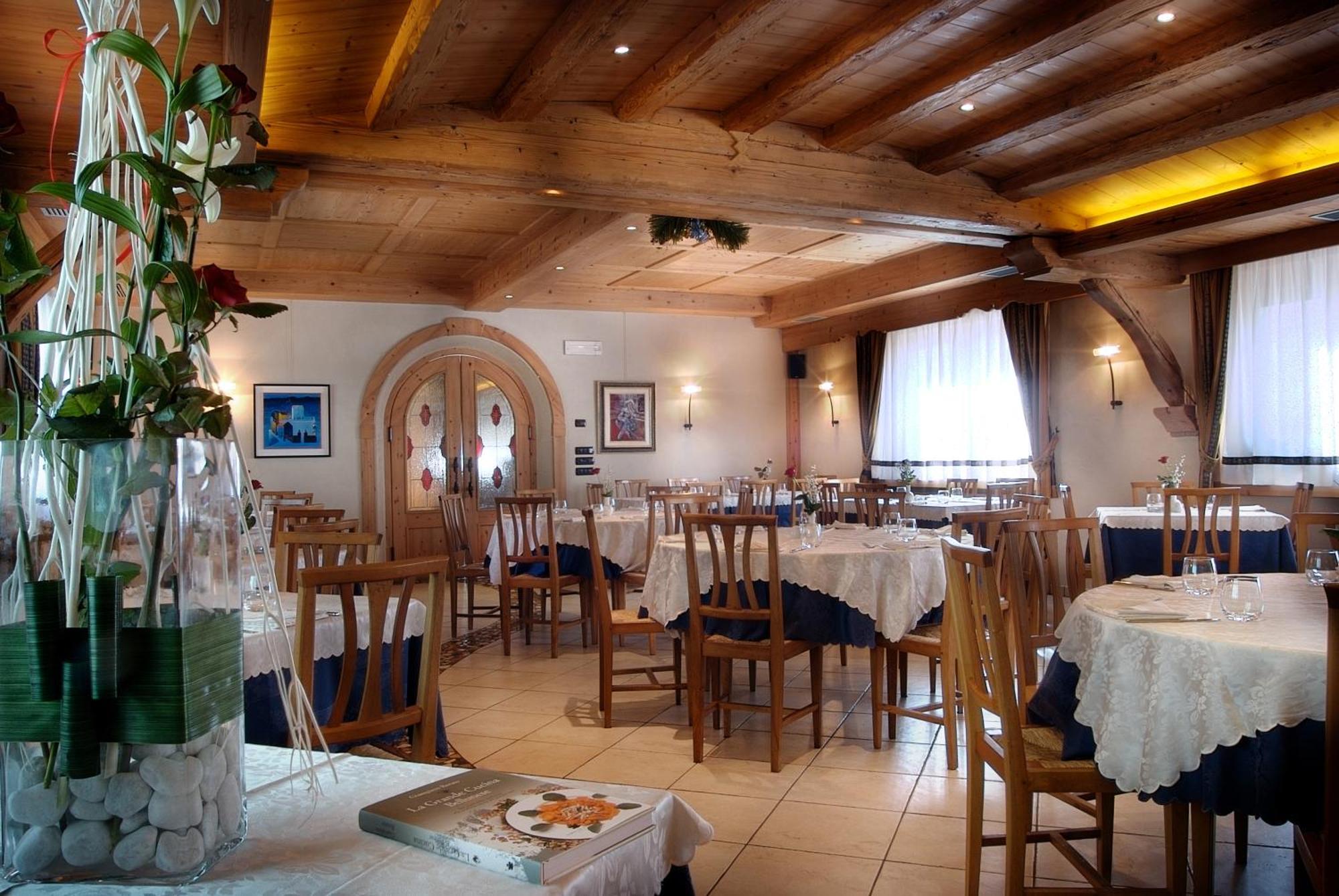 Albergo Ristorante Alle Codole Canale dʼAgordo Dış mekan fotoğraf