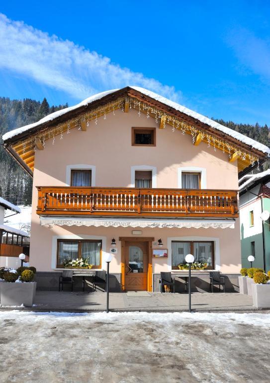 Albergo Ristorante Alle Codole Canale dʼAgordo Dış mekan fotoğraf